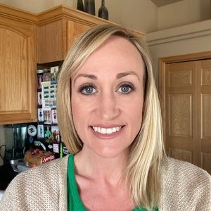 Meet your Posher, Annette